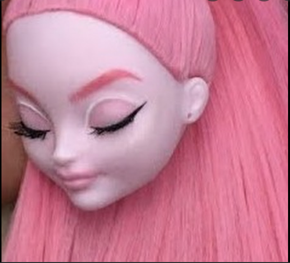 Pinkie Doll 4